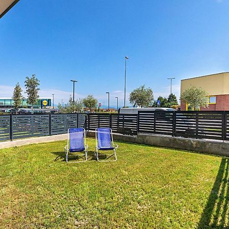 Una Terrazza Sul Lago A2 Con Piscina By Wonderful Italy Apartment Peschiera del Garda Bagian luar foto